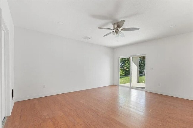 Photo - 2908 NW 8th Ct