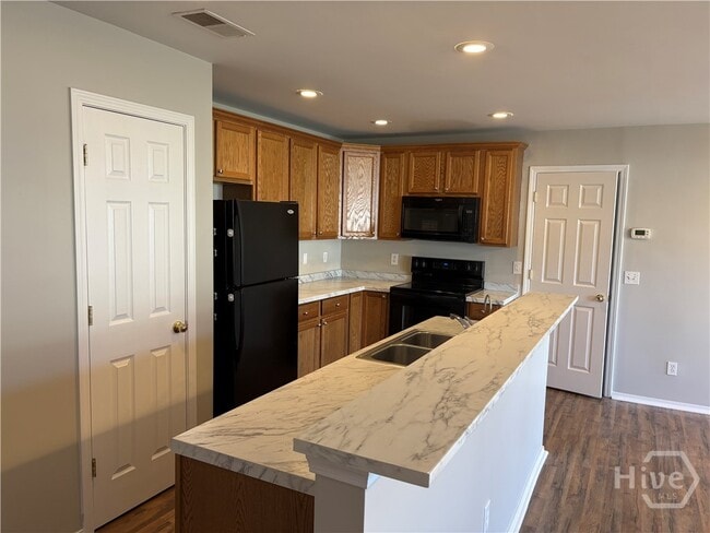 Photo - 119 Fairgreen St