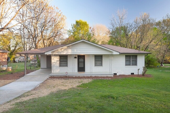 Building Photo - 3 bedroom home in Conley!