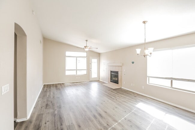 Photo - 13324 W Maui Ln