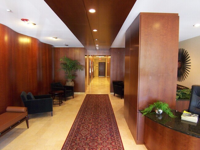 Photo - 520 S Washington St Unit 103