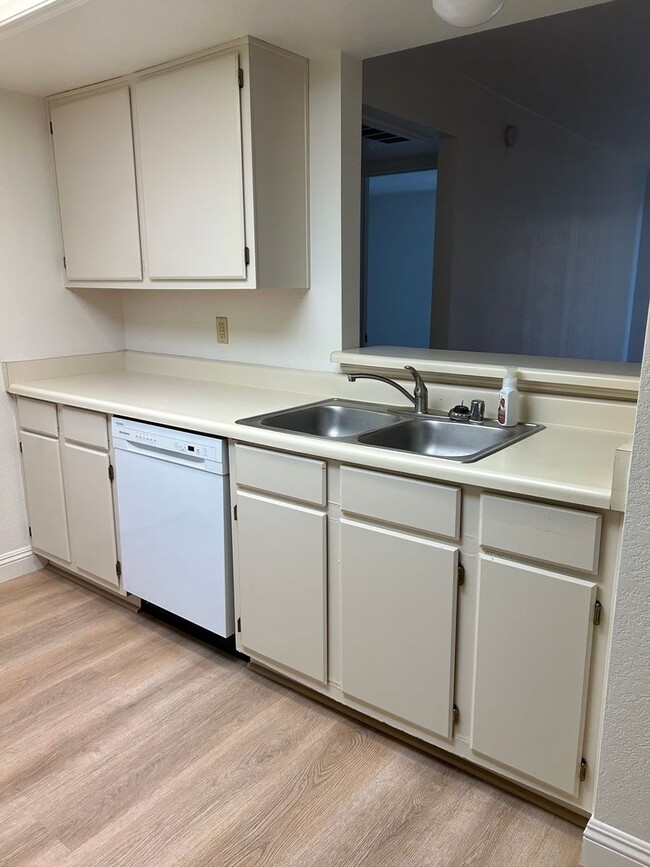 Photo - 2 Bedroom Condo located in Laughlin Bay