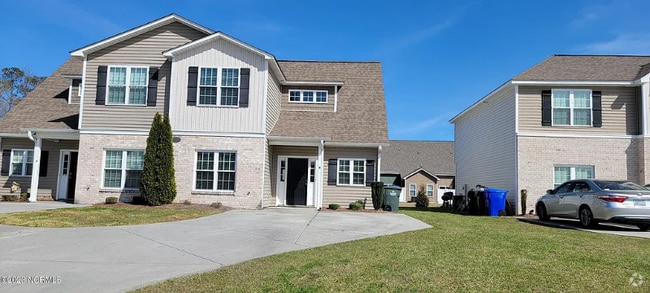 Building Photo - 2408 Chavis Dr Rental
