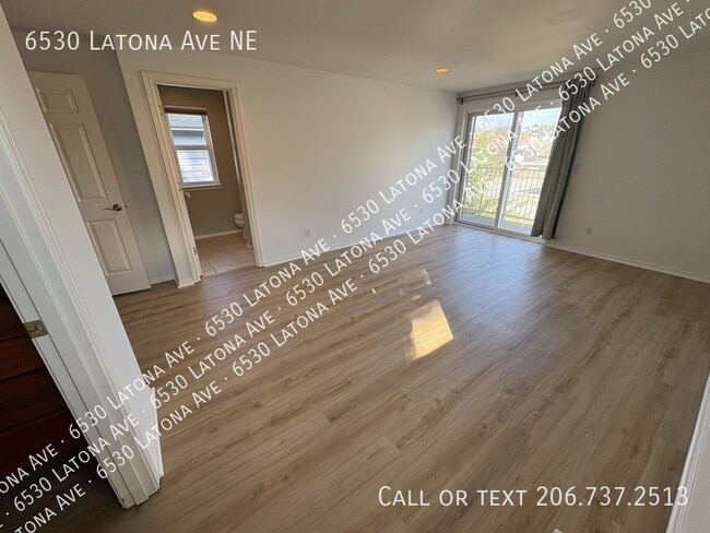 Photo - 6530 Latona Ave NE