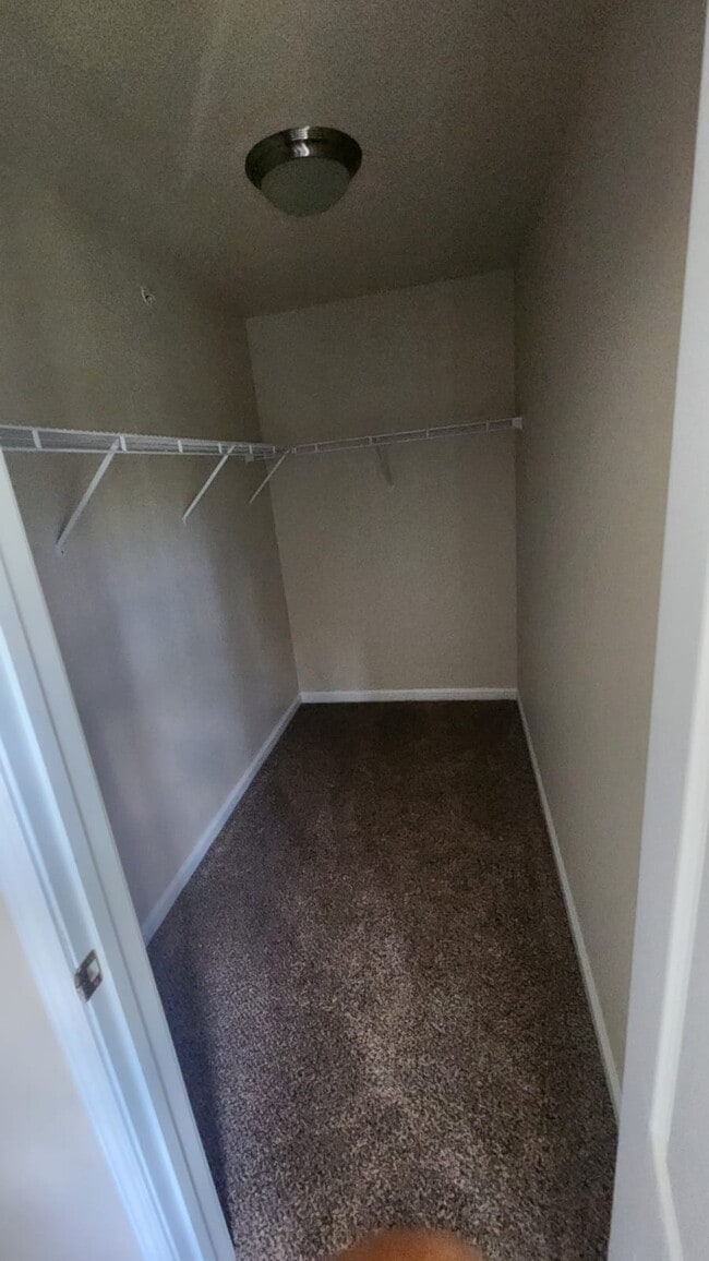 Photo - 94 Woodlake Dr