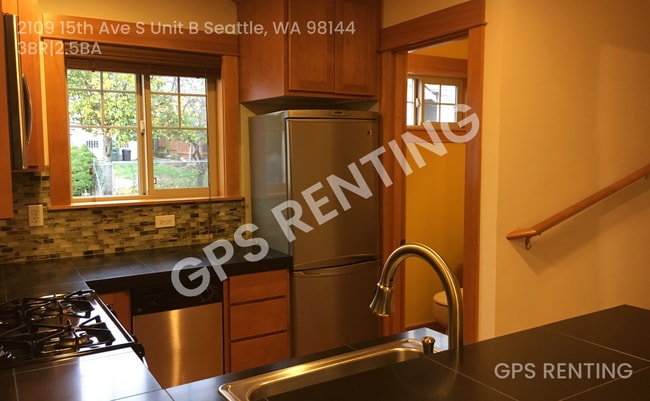 Photo - 2109 15th Ave S