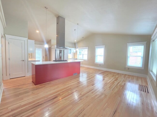 Photo - $2,600 - 3 Bed / 2 Bath Beautiful Craftsman Home by Manito Park