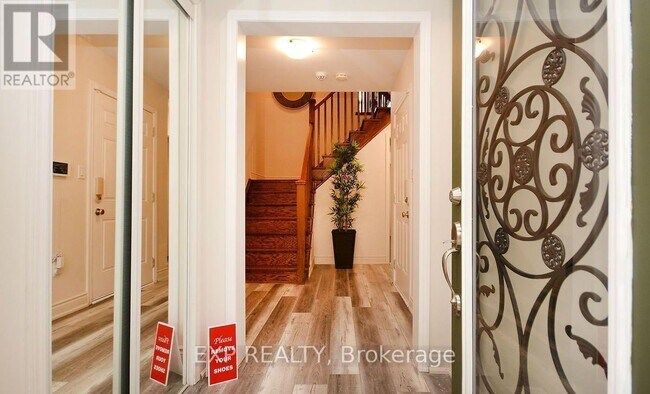 Photo - 13 Colonel Frank Ching Cres