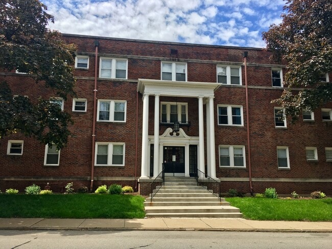 Photo - RUTLEDGE HALL