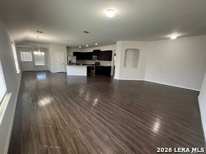 2523 Barbwire Wy