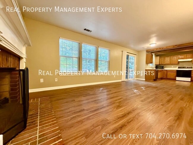 13604 Toka Ct
