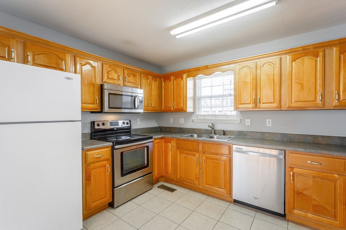 Photo - 946 Fuller Glen Cir