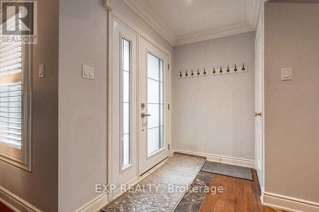 Photo - 32 Cordgrass Crescent