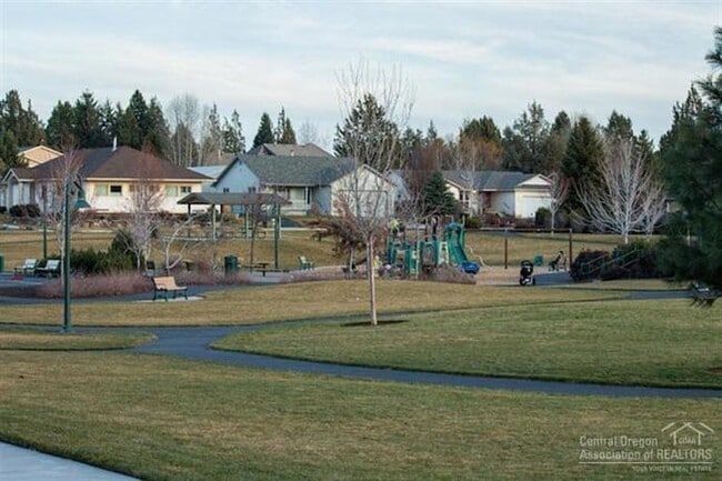 Photo - 2948 NE Conners Ave