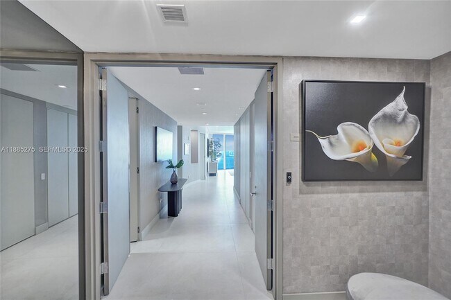 Photo - 18975 Collins Ave Unit 3000