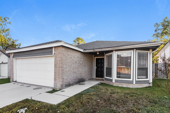 Photo - 3425 Benfield Dr