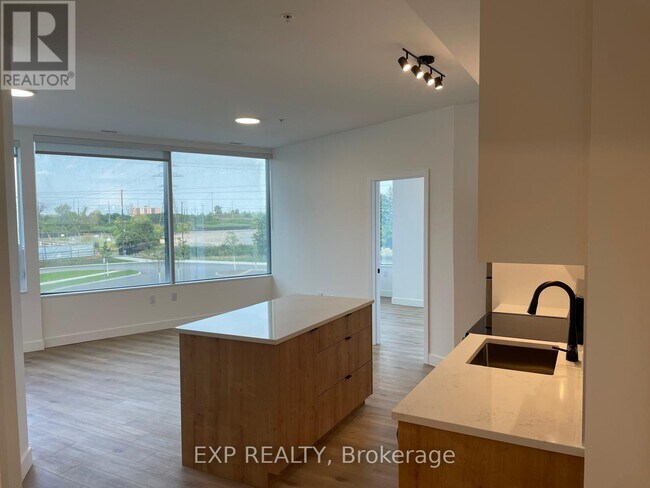 Photo - 1600 James Naismith Dr Unité 212