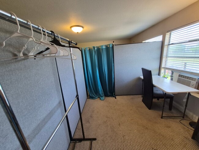 Photo - 5611 Aberdeen Dr