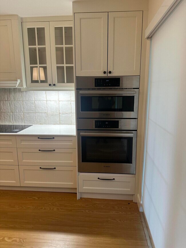 Photo - 141 NW 24th Ct