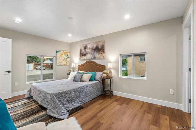 Photo - 10821 Larry Dr