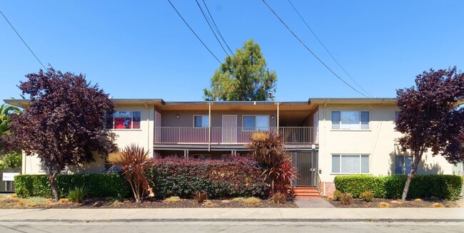 Dimond Ave