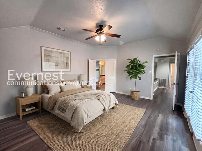 Photo - 7842 Royan Dr