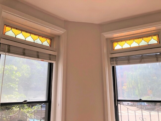 Photo - 115 St Botolph St Unidad 2