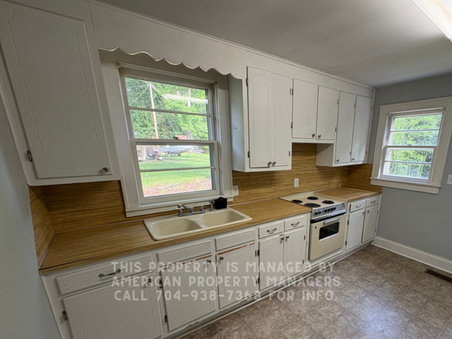 Photo - 130 Lilly Ave