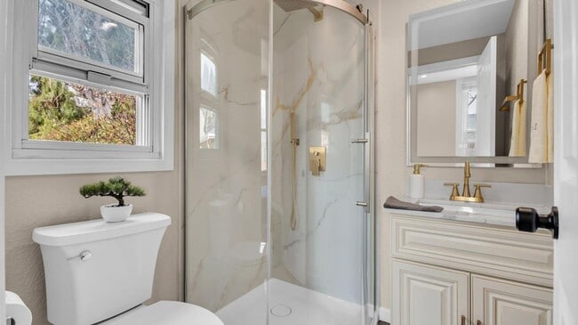 Photo - Downtown San Jose- beautifully renovated 3 bed/2 bath house with central heating and A/C