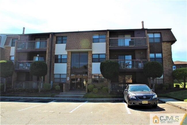 Building Photo - 604 Sharon Garden Ct Rental