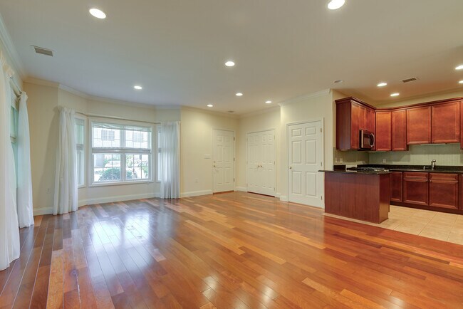 Photo - 115 Pond View Dr