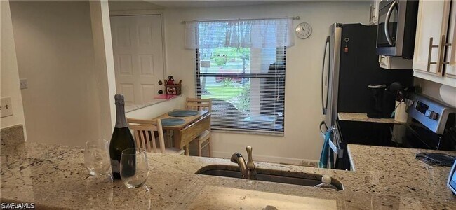 Photo - 192 Fox Glen Dr Unit 2-192