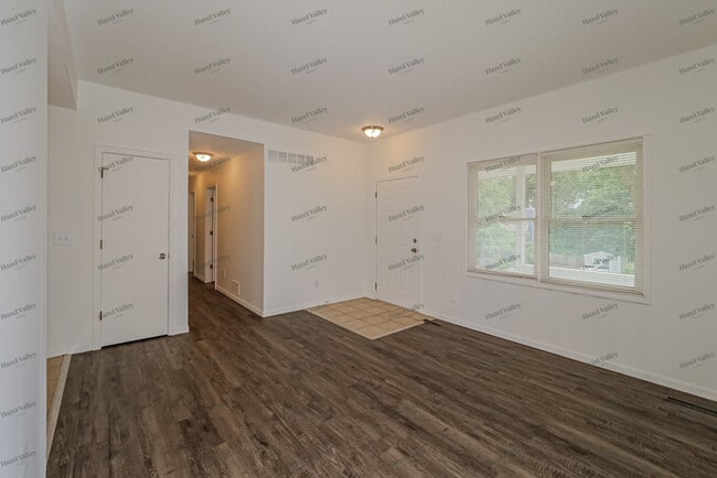 Photo - 7408 N Ln Ave