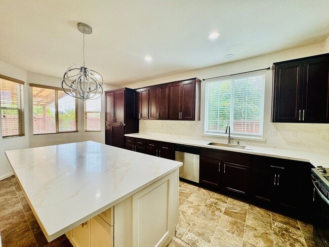 13721 Santa Lucia Dr