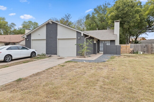 Building Photo - 1805 Mearns Meadow Blvd Unit B