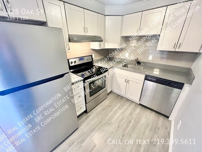 Building Photo - 825 Oak St Unit 2 Rental