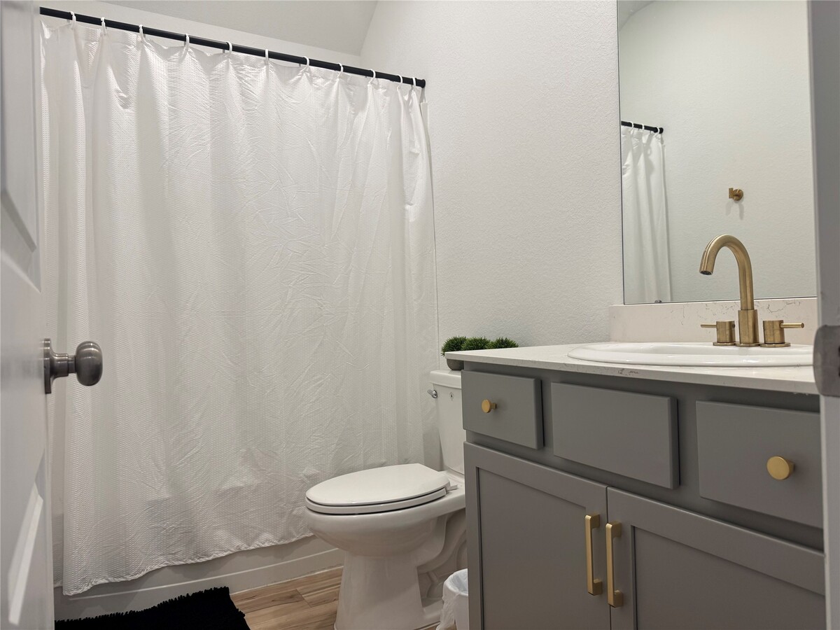 Photo - 5724 Knox Lndg Dr