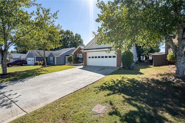 Photo - 2493 Barndale Dr