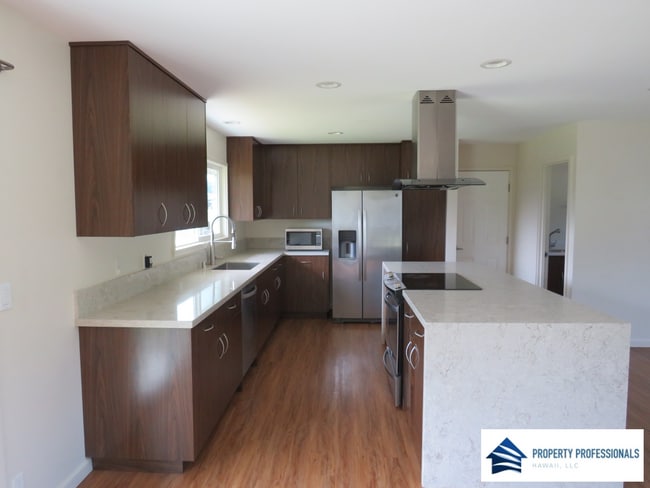 Photo - Beautiful, Spacious Modern Home