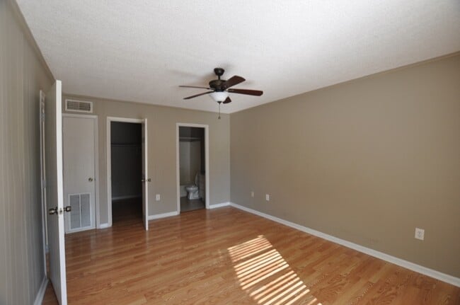 Photo - 327 General Mouton Ave