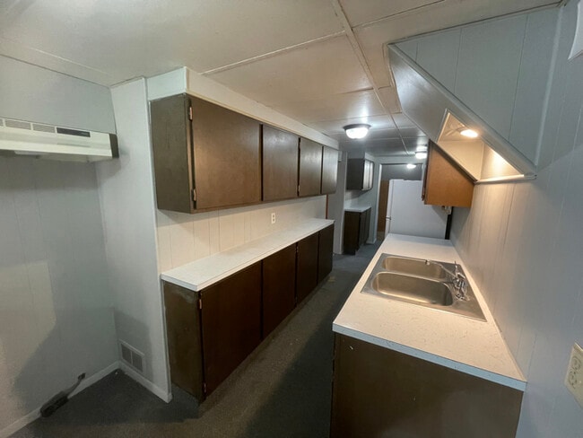 Photo - 190 W Main St Apartment Unit 3B