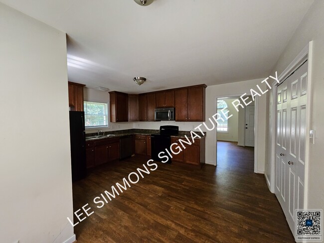 Photo - 138 Johnny Rd