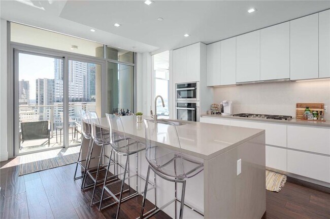Photo - 501 West Ave Unit 1005