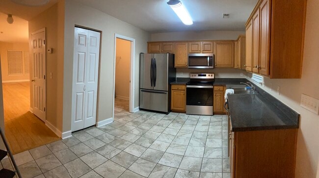 Kitchen - 765 Dragonfly Dr