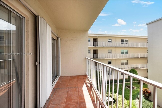 Photo - 7725 SW 86th St Unit A1-324