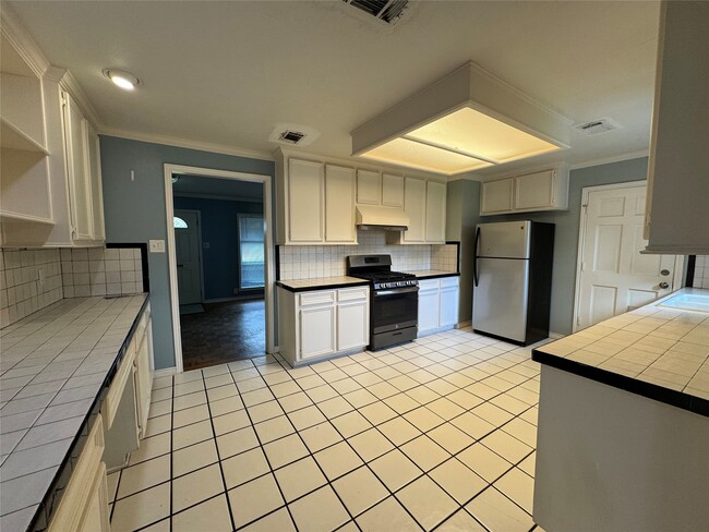 Photo - 4206 Gardendale Dr