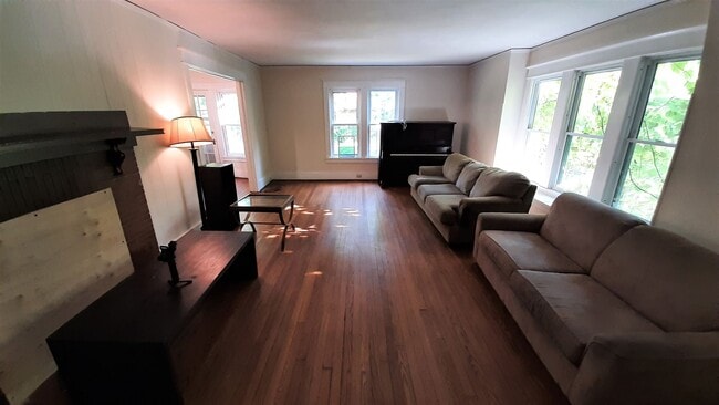 Photo - 311 Fairmount Ave