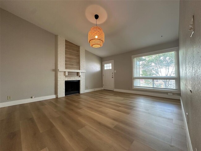 Building Photo - 6713 West Gate Blvd Unit A