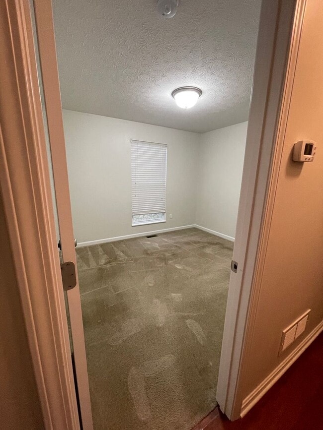 Photo - 104 Melody Ct