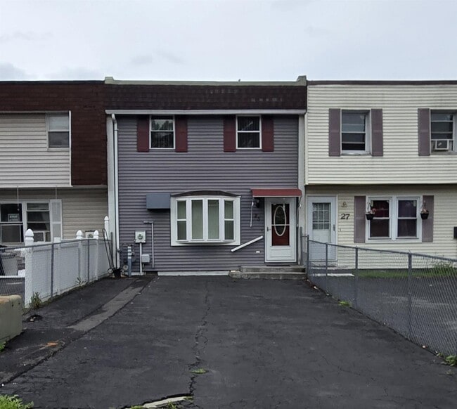 Photo - 25 Sheffield Dr Townhome
